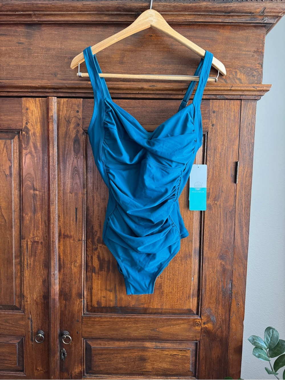 Sea & Sand Swimwear Twist Front Mio One Piece Swim Suit